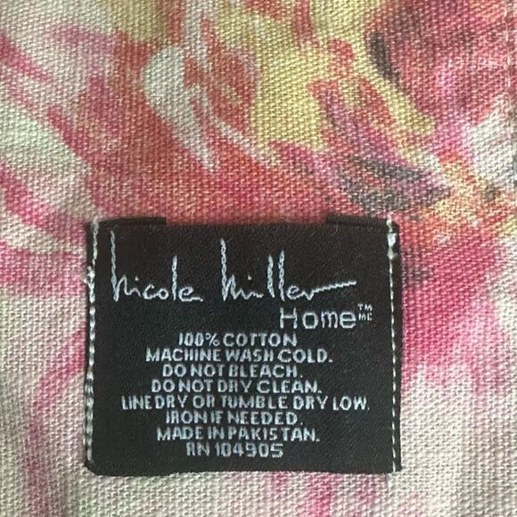 Nicole Miller Home Rectangular Placemat Set (4) - Picture 4 of 4